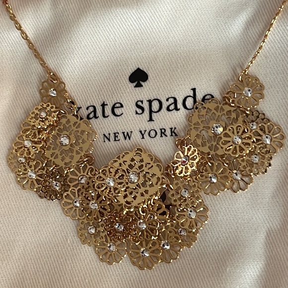 NEW KATE SPADE GOLDEN AGE CRYSTAL FLOWER NECKLACE MINT - Picture 12 of 14